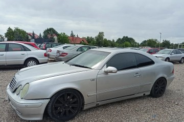 Mercedes-Benz CLK 320