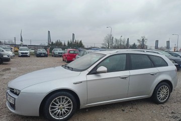 Alfa Romeo 159