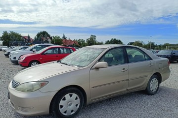 Toyota Camry 2.5 XLE